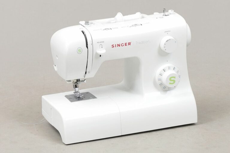 avis singer tradition 2273 machine coudre