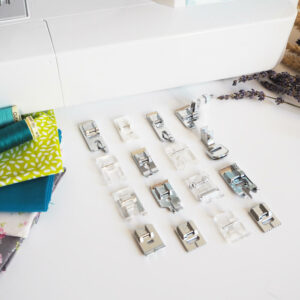 Kit couture 16 pieds de biche
